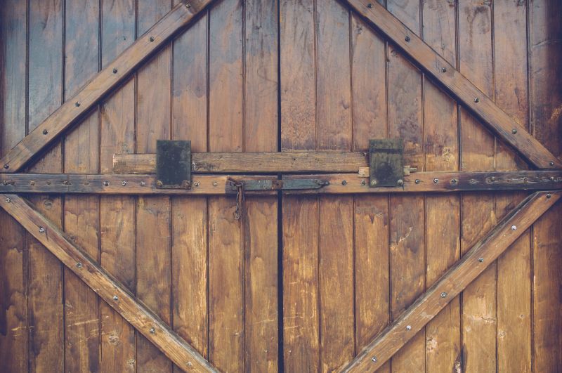 Barn Doors Painting in Waco, TX